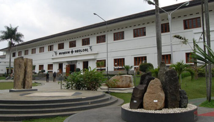 Ada Koleksi Baru di Museum Geologi