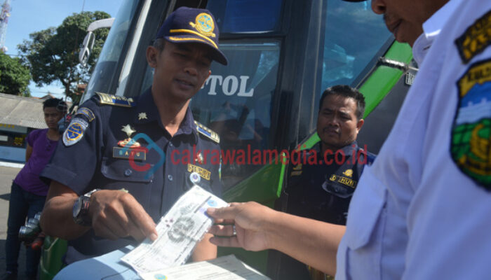 Dishub Kab Tasikmalaya Temukan Bus Mogok yang Tak Perpanjang Izin Trayek
