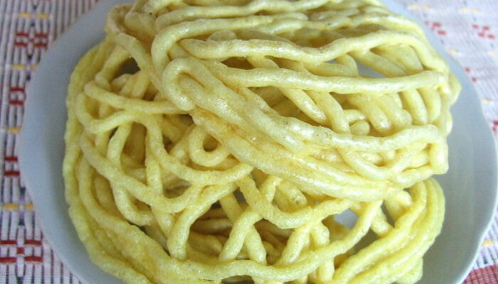 Kerupuk Mie Jadi Ciri Khas Makanan Bulan Ramadan