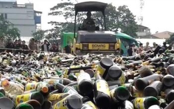 Polda Jabar Musnahkan Ribuan Botol Miras dan Shabu Senilai Rp 16 Milyar