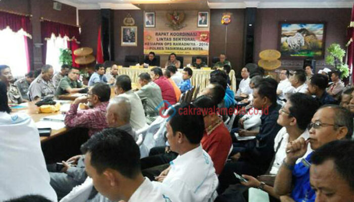 Polres Kota Tasikmalaya Gelar Ramadnia 2016