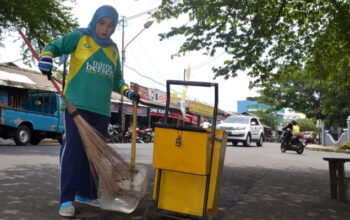 Nasib Penyapu Jalanan Masih Belum Jelas