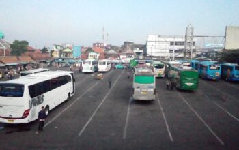 Volume Pemudik Terminal Cicaheum Masih Tinggi