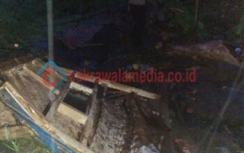 Diguyur Hujan Deras Rumah Kakek Kena Hancur