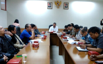 Keluhkan Banjir, Warga Hujung Kidup Kota Cimahi Datangi Kantor DPRD