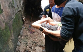 Manusia Kolong Jembatan Diselamatkan Petugas Dinsos