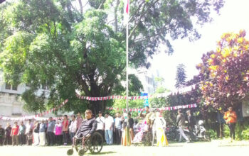 Penyandang Difabel Kibarkan Sang Merah Putih