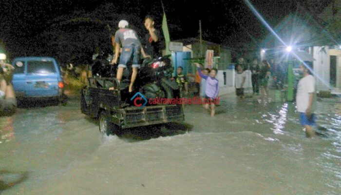 Akibat Terendam Banjir, Akses Jalan Menuju Jateng Lumpuh Total