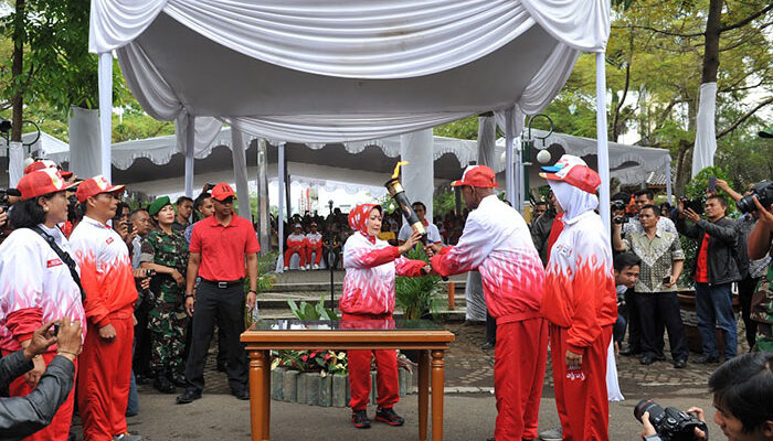 Api PON XIX Jawa Barat Tiba di Kota Cimahi