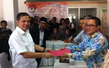 Inilah Pasangan Pertama yang Mendaftar ke KPU Kota Cimahi