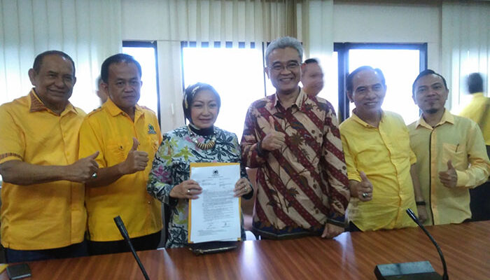 SK Sudah Dikantongi, Atty-Azul Siap Bertarung di Pilkada Kota Cimahi