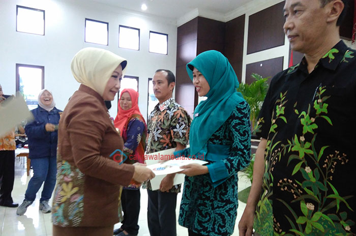 Berikan SK Terhadap Ratusan ASN, Atty Imbau Kinerja Lebih Baik