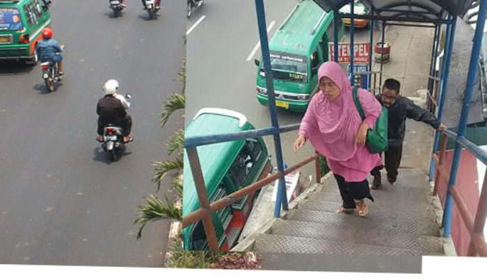 Dikeluhkan Warga, Dinas PU Kota Cimahi Janji Segera Perbaiki JPU di Cilember