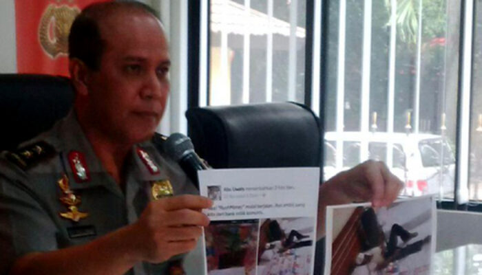 AR Ditangkap Polisi Lantaran Postingnya di Facebook Soal “Rush Money”