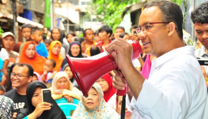 Anies Ingatkan Kesehatan Warga Gang Kelinci