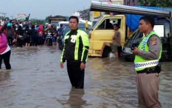 Banjir Kahatex, Pengendara Terjebak Macet Puluhan Jam
