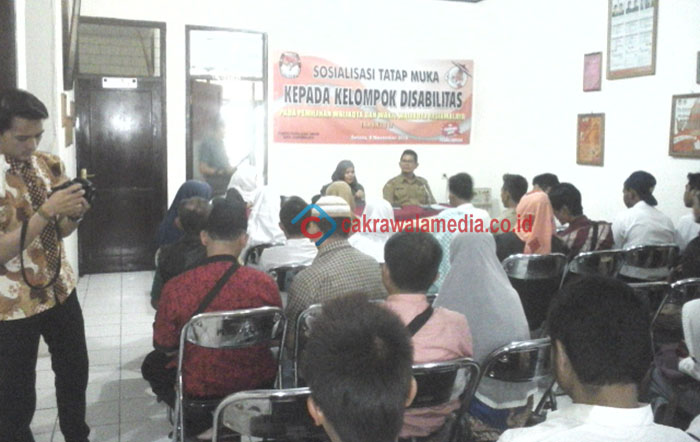 KPU Kota Tasikmalaya Gelar Sosialisasi Tata Cara Pencoblosan Bagi Pemilih Disabilitas