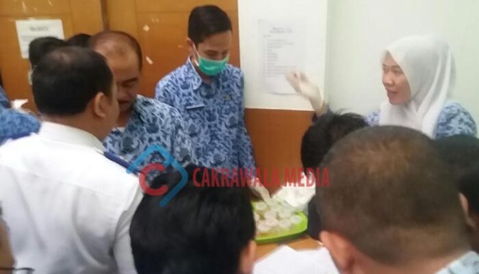 Ratusan Aparatur Sipil Negara Pemkot Cimahi Gelar Tes Urin