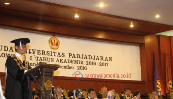 Rektor Unpad Ingatkan Kerusakan Lingkungan yang Terjadi