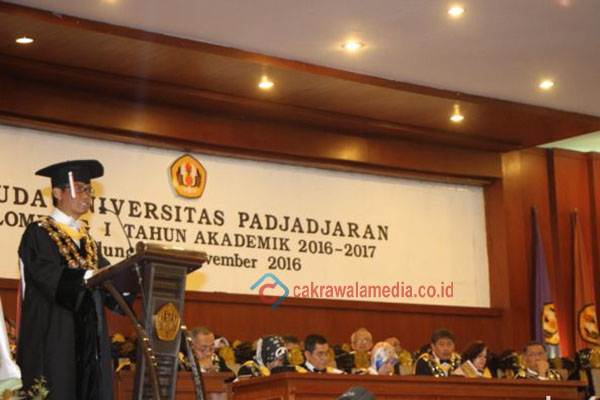 Rektor Unpad Ingatkan Kerusakan Lingkungan yang Terjadi