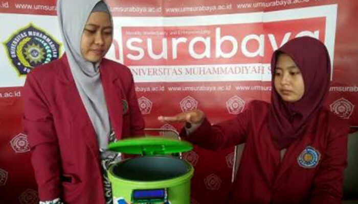 Tong Sampah Canggih; Lambaikan Tangan, Tutup Tong Terbuka Sendiri