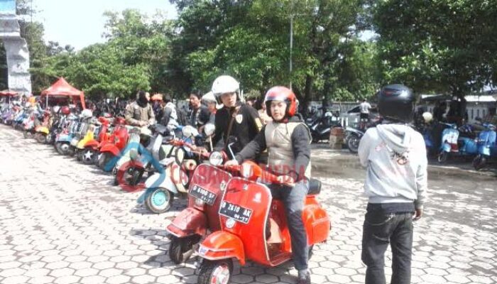 Vespa Antik Club Ikut Gerakan Tertib Berlalulintas