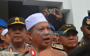 Kapolri Jendral Tito ” Jumatan di Jalan Menurut MUI Lebih Banyak Mudhorotnya Daripada Manfaatnya ” !!