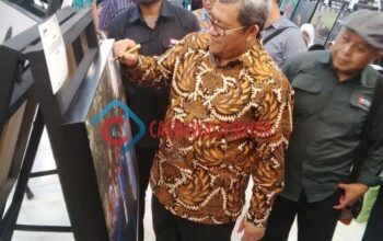 100 Buah Foto Sedot Perhatian Pengunjung BIP