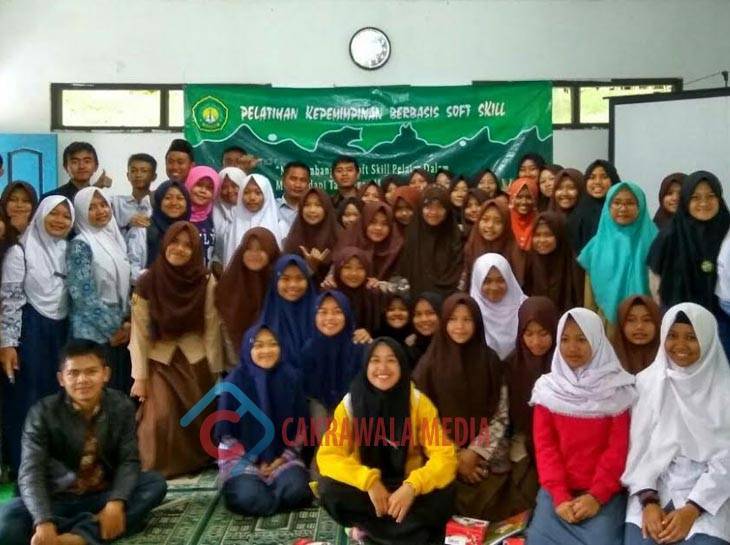 100 Pelajar Ikuti Pelatihan Kepemimpinan Berbasis Soft Skill