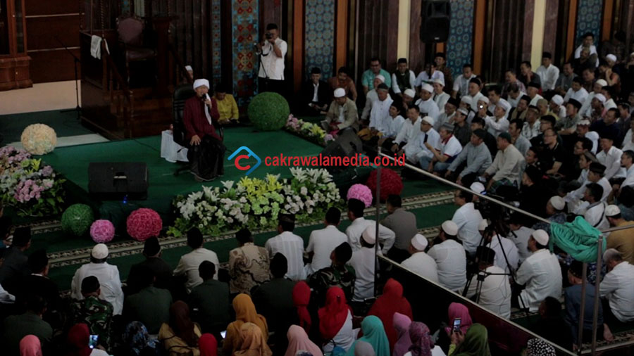 Aa Gym Ceramahi Warga Cimahi