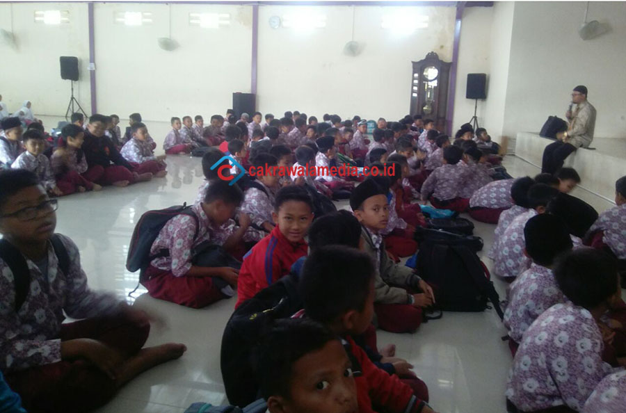 Doa Santri Tasik untuk Aceh
