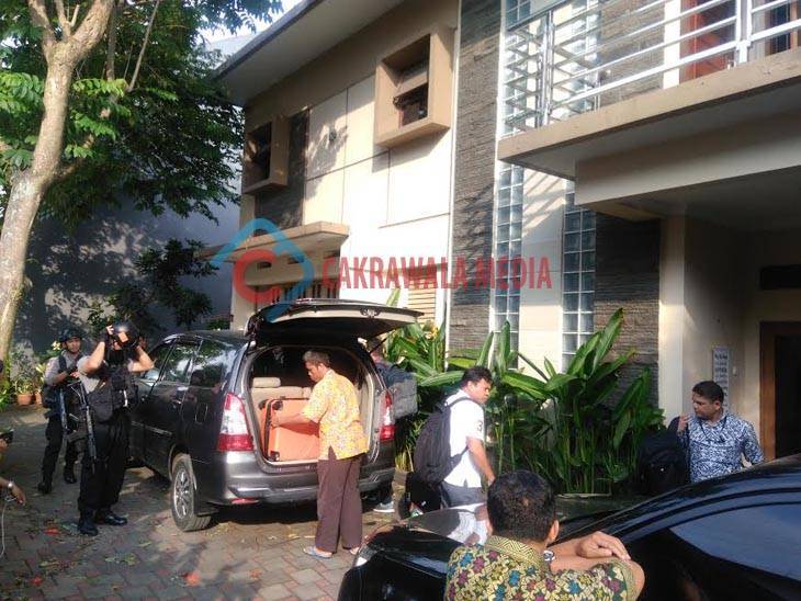 
					KPK Geledah Apartemen Mewah di Cimahi Terkait Kasus Suap Yudi