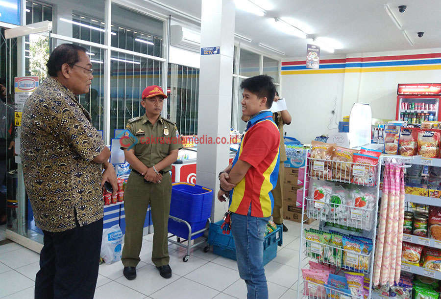 Keberadaan Minimarket di Cimahi Ancam Pedagang Kecil