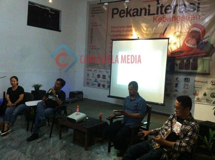 Revisi UU ITE Masih Ancam Masyarakat Pengguna Medsos