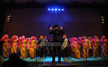 Asah Kemampuan Teknik Vokal Mahasiswa di PSM UPI