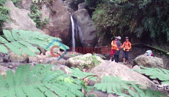 Cerita Mistis Dibalik Keindahan Curug Sawer Cililin