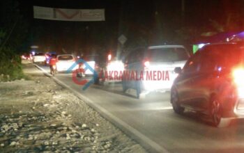 Kemacetan Panjang Juga Terjadi Diperapatan Cikembulan Hingga Sukaresik