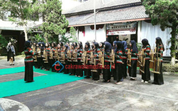 Kenalkan Angklung dan Arumba ke Mancanegara