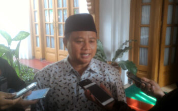 Mau Maju di Pilgub Jabar, Uu: Delapan Bulan “Kukurilingan” Belum Terkenal Juga, Duh Ampun