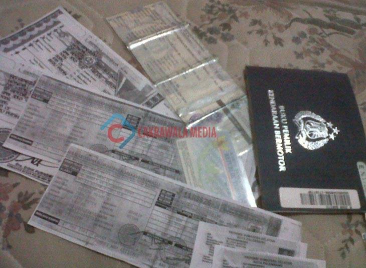 Pajak Kendaraan Bermotor Naik 100 Persen Tahun 2017