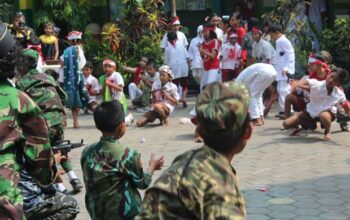 Pentas Mundinglaya Dikusumah Oleh Cerdas Muthahhari