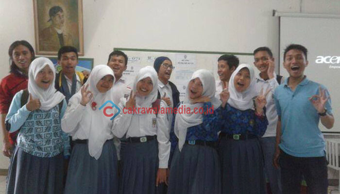 Relawan Pendidikan Obor Indonesia Dorong Siswa Agar Lebih Giat Belajar