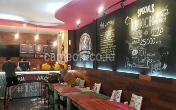 Kuliner Serba Ayam, Ya, Hanya di Ayamayaman