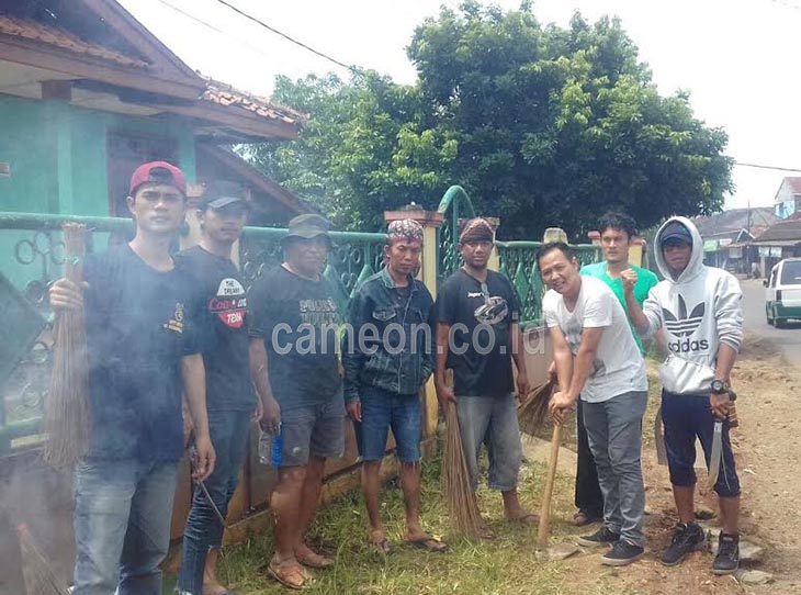 Peduli Lingkungan, Paguyuban Coerawa Gelar Bakti Sosial