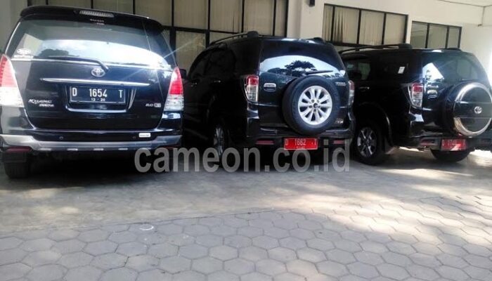 Penggantian Warna Plat Mobil Dinas Adalah Pelanggaran