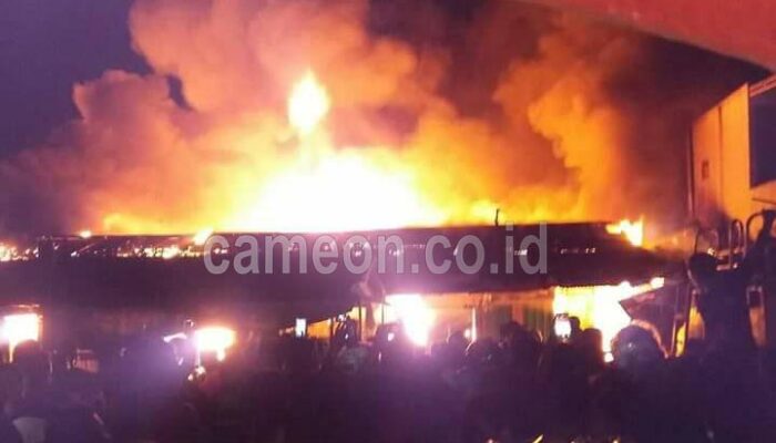 Kebakaran Hebat Melanda Pasar Manonjaya Kabupaten Tasikmalaya
