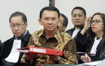 Pengamat Hukum: Kubu Ahok Sengaja Mengulur Waktu Persidangan