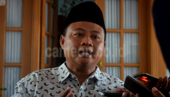 Uu Tepis Isu,  Dirinya Jagokan Iwan Jadi Sekda Kota