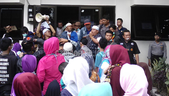 Pemilik Kandang Ayam di Tamansari Bohongi Warga