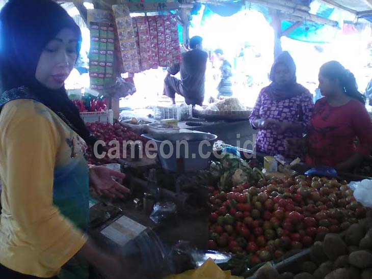 
					Puasa Masih 40 Hari Lagi, Harga Sayuran di Pasar Cikurubuk Tasik Mulai Melonjak
